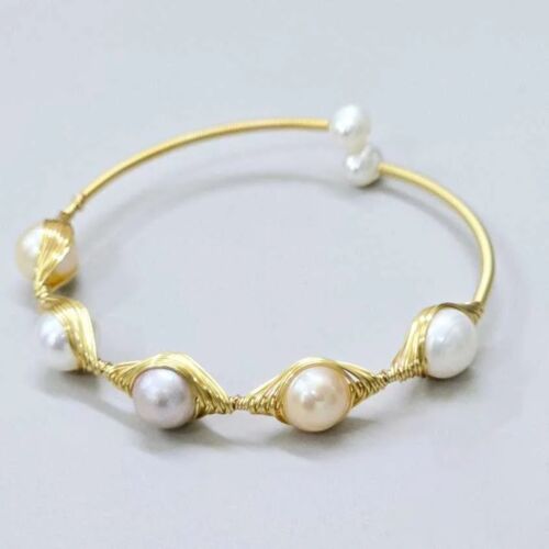 Luxe Radiance" Adjustable Pearl Charm Bracelet