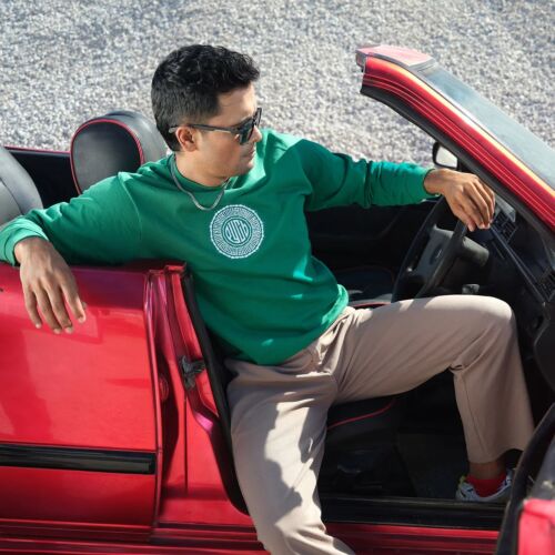 Retro Wave Graphic Sweatshirt