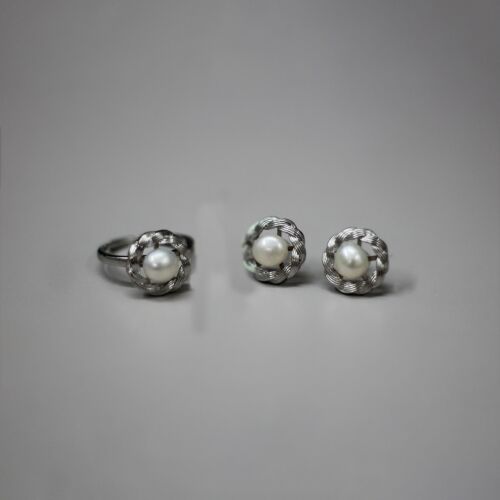 Luminous Night Baroque Pearl Bracelet-Multi