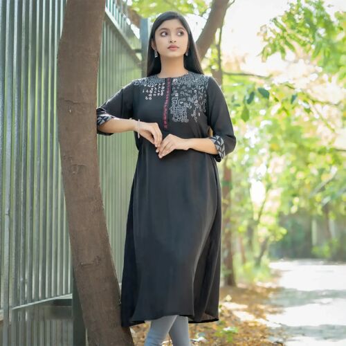 Noir Elegance Embroidered Kamiz