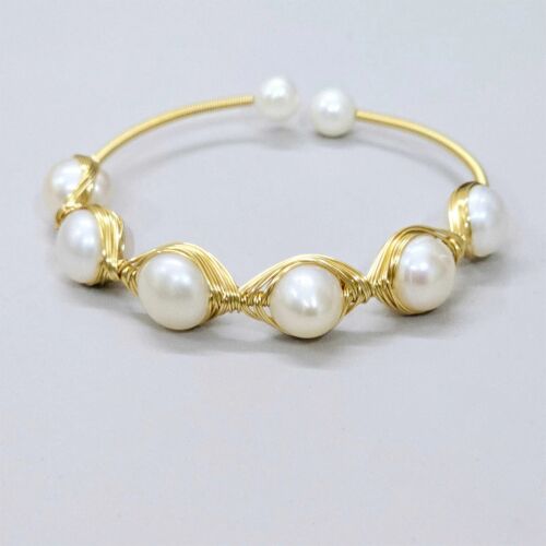 Gilded Harmony" Adjustable Freshwater Pearl Bracelet