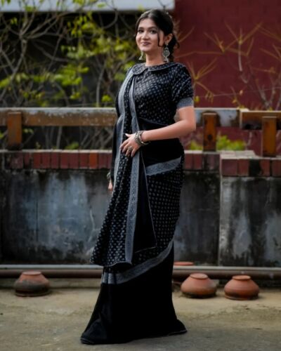 Hemantika Noir Saree