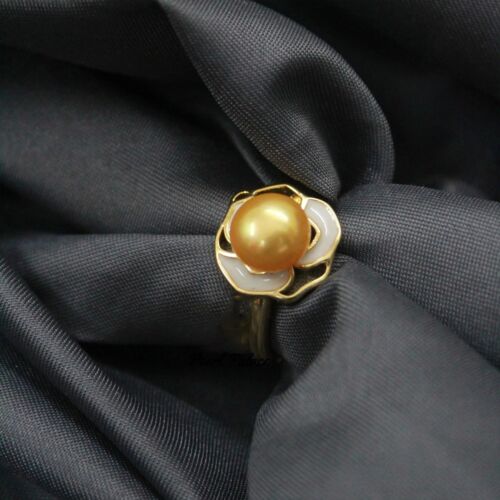 Golden Harmony Pearl Ring