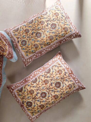 Hand Block AC Quilt with Pillow Covers - Kesha