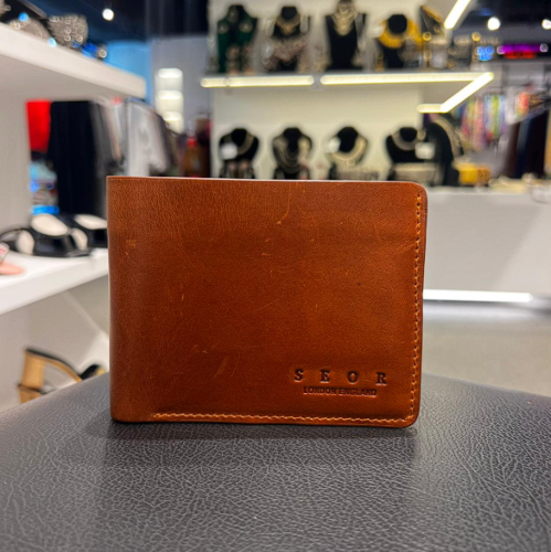 Classic Brown Heritage Bi-Fold Wallet