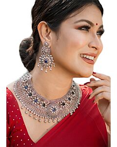 Ornate Silver Mirror Collar Set