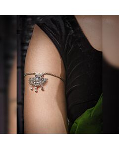 Noor Jhalar Armlet Baju