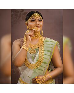 Golden Heritage Bridal Necklace Set