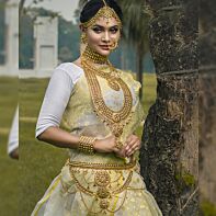 Regal Golden Bridal Necklace Set